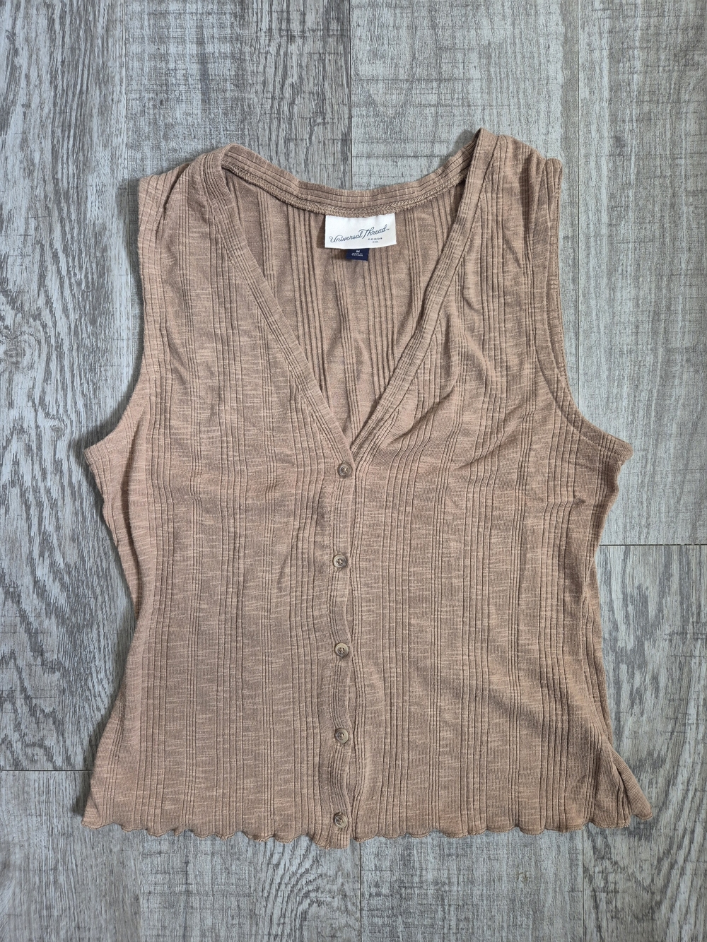 Universal Thread Sleeveless Ribbed Button-Front Top in Taupe